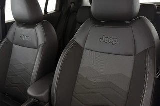 Jeep Avenger 1.2 e-Hybrid Altitude Keyless JBL Camera Elektrische Achterklep / 40