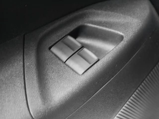 Citroen C1 1.0 VTi Airscape Shine | Cabrio dak | Achteruitrijcamera | Climate control | Lichtmetalen velgen | 5 deurs | Extra getint glas / 13
