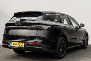 BYD SEAL 6 Touring 1.5 DM-i 183 Pk PHEV Boost € 5.190,- korting | 1.350 WLTP | Adapt. Cruise | Keyless | Vegan Leder | Camera |  LED verlichting / 13