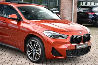 BMW X2 xDrive25e M-Sport  | Pano | HUD | Sunset orange | 19 inch | Camera / 61