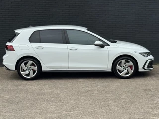 Volkswagen Golf 1.4 eHybrid GTE I INCL. € 850,00 AFL.KOSTEN + BOVAG GARANTIE / 6