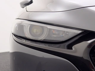 Mazda 3 2.0 SA-X Luxury Trekhaak | Leder | Head-up | All-seasonbanden / 47