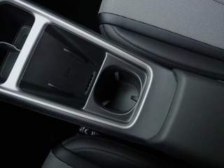 BYD DOLPHIN G 1.5 DM-i Comfort € 1.000 ACTIE | BYD Dealer | Private Lease 539,- p.m. | / 43