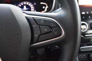 Renault Megane Estate 1.3 TCe 140 Equilibre|Navi|Cruise|PDC|Airco| / 24