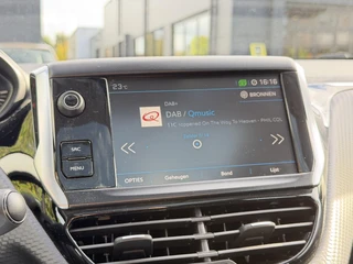 Peugeot 2008 Blue Lion 1.2 PureTech 130PK Navigatie, Parkeersensoren, Trekhaak, Panoramadak, Apple Carplay, Android Auto / 21