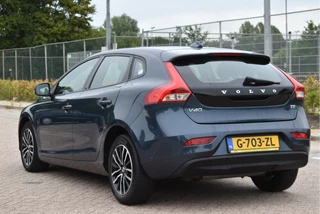 Volvo V40 1.5 T2 Polar  | NL-Auto | Historie | Standkachel | Stoelverwarming | Nav | Sfeerverl. | Full LED | Zeer netjes / 26