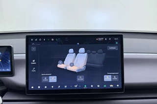 Leapmotor C10 Design REEV 28.4 kWh | Nieuwe auto | Gecombineerde actieradius WLTP 974km | 1500 kg Trekgewicht | Diverse kleuren leverbaar | Full options | Stuurverwarming | Stoelverwarming en koeling | Elektrisch verstelbare voorstoelen | Navigatie | Keyless entry & start | 20 inch lichtmetalen velgen | Led verlichting / 30