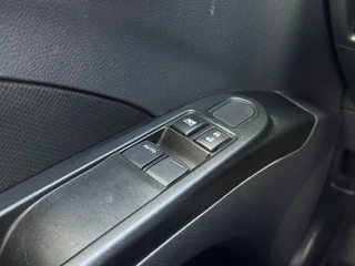 Suzuki Celerio 1.0 Dynamic Bluetooth Scherm, Navigatie, Parkeersensoren, Trekhaak, Centrale Vergrendeling, Elektrische Ramen / 24