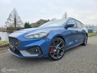 Ford Focus Wagon 2.3 ST-3 / Performance Pack / Pano / HUD / 35