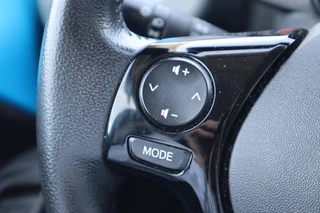 Toyota Aygo FIRST 5-DEURS LMV APPLE/ANDROID PRIVACY-GLASS LED AIRCO CAMERA BLUETOOTH DEALER-ONDERHOUDEN NL-AUTO / 19