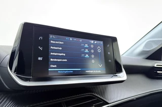 Peugeot 208 1.2 PureTech Active Pack | Navigatie | Parkeersensoren achter | Cruise Control | Lichtmetaal 16inch | Apple Carplay/Android Auto / 25