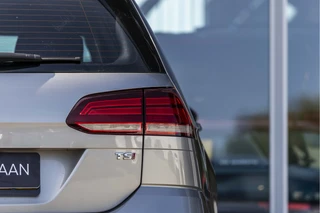 Volkswagen Golf 1.4 TSI Highline Business | DSG  | Virtual | ACC | Carplay / 37