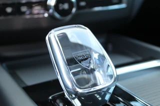 Volvo XC60 2.0 T6 PHEV AWD Plus Black Edition  | Panoramadak | Head-up | 360 Camera | H&K / 38