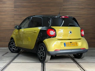 Smart Forfour 1.0 Passion | Automaat | Carplay | Cruise Control | LED | Bicolor | Camera | Lichtmetalen velgen 15 Inch / 39