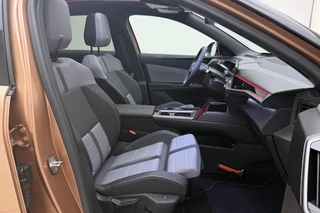 Opel Grandland Electric GS 73 kWh | Stoelverwarming | Verwarmd stuurwiel | Adaptieve Cruise Control | 360° Camera | Panoramisch schuif/kantel dak | Matrix LED koplampen | 20'' Lichtmetalen velgen / 11