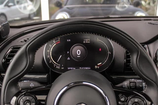 Mini Clubman 1.5 Cooper Richmond Park Edition | 1e eigenaar | Dealer onderhouden | Apple Carplay | Harman kardon | DAB | Keyless entry | Panoramadak | Sportstoelen | LED | PDC / 22