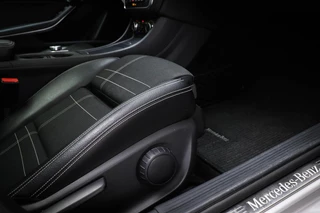 Mercedes-Benz GLA-klasse 180 Ambition | URBAN PACK | PANORAMADAK | STOELVERWARMING | TREKHAAK | 18" / 12