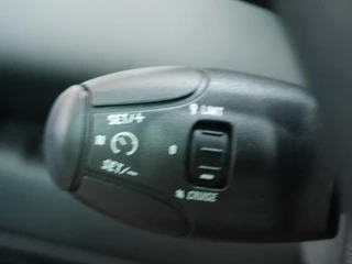 Peugeot 3008 1.2 PureTech Style | Trekhaak | Panoramadak | Lichtmetalen velgen | Achteruitrijcamera | Climate control | Cruise control | Navigatie | Regensensor / 21