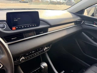 Mazda 6 Sportbreak 2.0 SkyActiv-G 165 Centre-Line  | Trekhaak | Adapt. Cruise | Apple/Android | Head-Up | PDC incl. Camera / 38