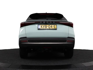Omoda 5 EV Premium 61 kWh *DEMO* - Full Options! - Stuur-/stoelverwarming - Draadloze Apple Carplay of Android Auto - Schuif-/kanteldak - 7 jaar of 150.000km Fabrieksgarantie / 7