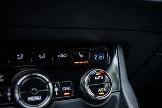 Skoda Karoq 1.5 TSI ACT Sportline Business | Autom. | Navi | PDC | Cruise | LED / 60