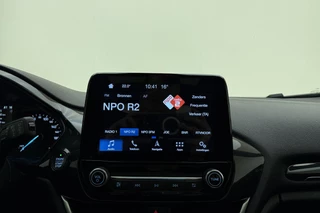 Ford Fiesta 1.0 EcoBoost ST-Line | Panoramisch Schuifdak | Climate control | Navigatie | Lichtmetalen velgen| Parkeersensoren | Keyless start | Extra getint glas / 28