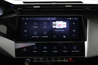 Peugeot 308 SW 1.2 PureTech Allure | Apple carplay/Android auto | Parkeercamera V + A | Electronic climate control | Draadloze telefoonlader | Stoelverwarming | Navigatie | Parkeersensoren V+A | Automaat / 22