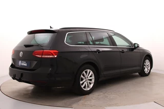 Volkswagen Passat Variant 1.5 TSI Comfortline | Automaat | Adaptive Cruise | Stoelverwarming | CarPlay | Camera | Trekhaak / 2
