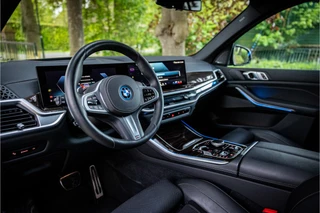 BMW X5 xDrive50e M Sport Pro Dravitgrau Individual Dravit Grau Sky Lounge Soft Close Vierwielbesturing / 6