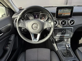 Mercedes-Benz GLA-klasse 200 Premium Plus super nette auto / 24