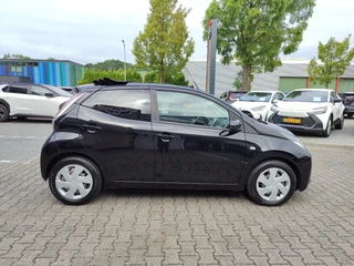 Toyota Aygo 1.0 VVT-i X-WAVE CABRIO / 8