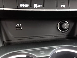 Audi A4 Avant 35 TFSI S - Line | Automaat | Adaptive Cruise | Camera | Stoelverwarming | Navigatie | Leder / 36