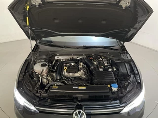 Volkswagen Golf Variant 1.0 TSI 110pk Life Sfeerverlichting Navigatie Parkeersensoren / 18