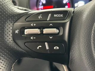 Kia Stonic 1.0 T-GDi MHEV GT-Line Navigatie | Lederen bekleding | 17'' L.M. Velgen / 22