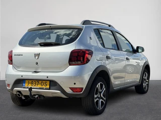 Dacia Sandero 1.0 TCe Bi-Fuel Stepway Serie Limitee 15th Anniv. Camera | Cruise | Clima | Navi | PDC | Bluetooth ( Vestiging - Nieuwegein ) / 2