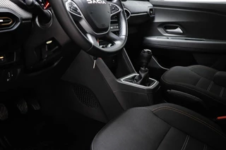 Dacia Sandero Stepway 1.0 TCe 90 Journey / 27