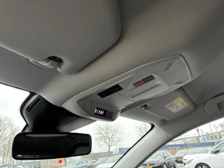 Opel Astra 1.2 Turbo 110pk Business Edition | Navigatie | Achteruitrijcamera |  Adapt. Cruise control | Stoel & stuurverwarming | AGR Comfortstoel | Keyless | Parkeersensoren / 39