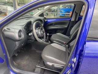 TOYOTA Aygo X 1.0 VVT-i MT 72pk / 17
