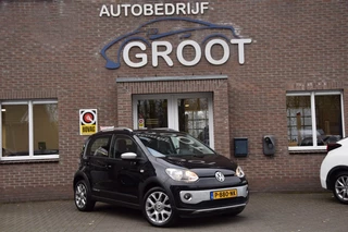 Volkswagen up! Up 1.0 CROSS BLUEM. HIGH UP! / 2
