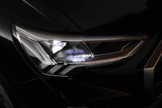 Audi Q3 35 TFSI 150pk Business Edition Trekhaak Camera Stoelverwarming LED Virtual Cockpit Navigatie Panoramadak / 41
