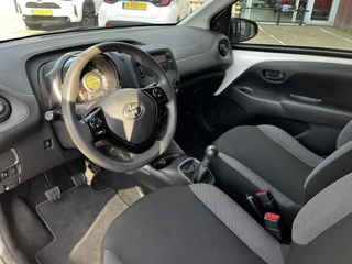 Toyota Aygo 1.0 VVT-i x / 2