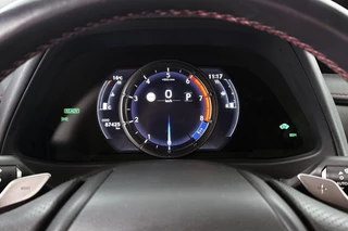 Lexus UX 250h AWD F Sport Premium / 12