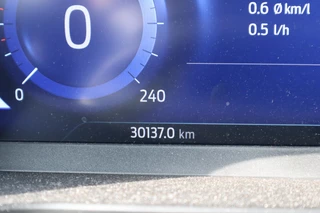 Ford Focus Wagon 125PK HYBRID TITANIUM-X VIRTUAL-COCKPIT B&O AUDIO CLIMA P-SENSOREN 17"LMV LED CAMERA WINTERPACK NL-AUTO / 21