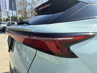 Omoda 5 EV Premium 61 kWh Voorraad Nieuw| ECC | Schuif/kanteldak | Keyless | Lederen bekleding | Stoel & Stuurverwarming | Navigatie | 7 Jaar fabrieksgarantie / 26
