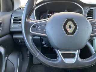 Renault Mégane Estate 1 .3 TCe Bose 160 pk AUT. | navigatie | cruise control | trekhaak | bose audio | keyless | privacy glas / 23