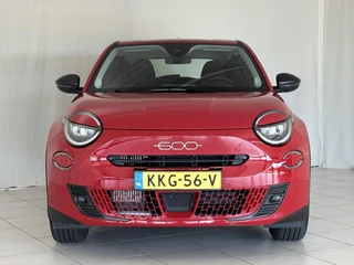 Fiat 600 1.2 Hybrid Urban | Apple-Android | Parkeersensor achter | Cruise control / 5