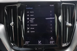 Volvo XC60 T8 Recharge AWD Momentum | Leder | Panoramadak | Parkeercamera | Keyless / 27