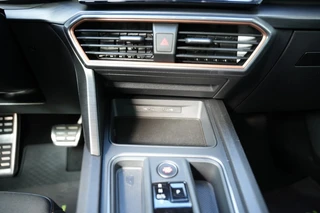 CUPRA Leon 1.4 E-HYBRID VZ ALL IN PRIJS ,Carplay , Navi, ACC / 25