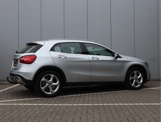 Mercedes-Benz GLA 200 Premium  | Trekhaak | 360 Camera | LED / 5