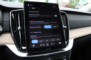 Volvo XC90 2.0 T8 Plug-in hybrid AWD Plus Bright  | Luchtvering | BLIS | Panoramadak | 360 Camera / 38